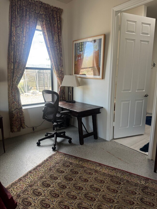 Photo - 15935 Mary Cir