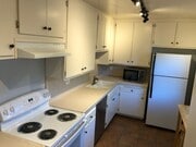 Photo - Charming sunny 1 bdrm w/hardwood in Playa Del Rey Unit 101