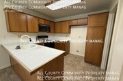 Photo - 2277 Oak Ave