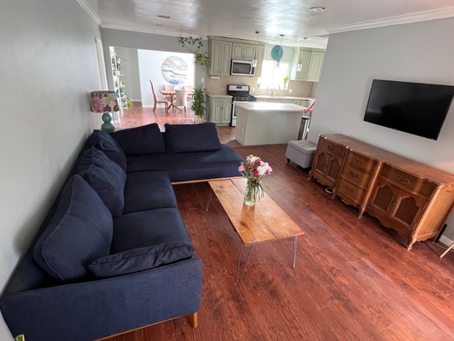 Photo - 14148 Community St