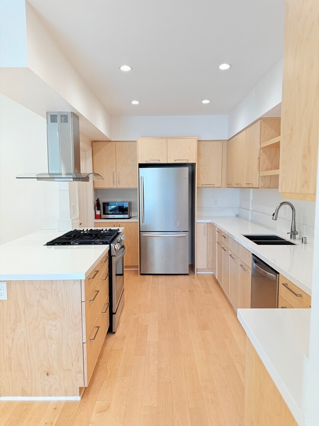 Photo - 1878 N Alvarado St