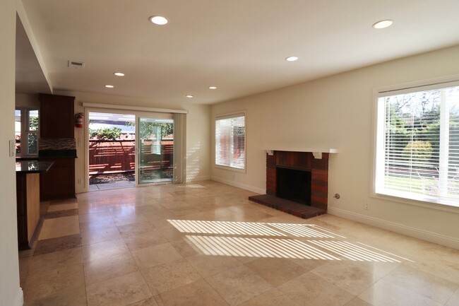 Gorgeous Newbury Park Family Neighborhood ... - Gorgeous Newbury Park Family Neighborhood ... House