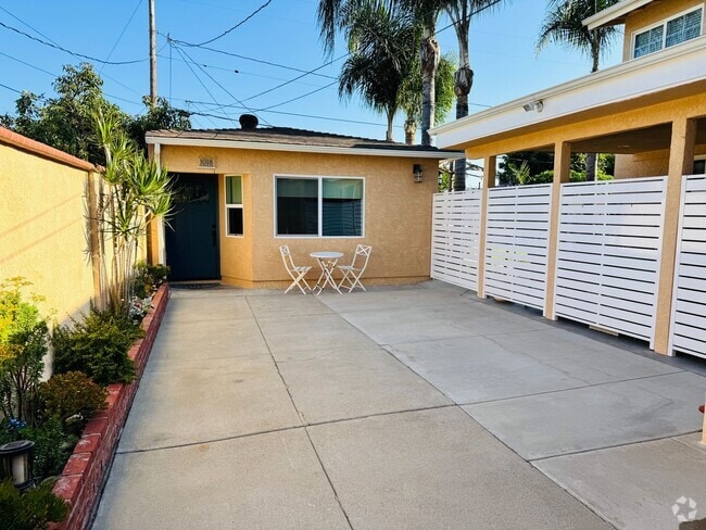 Building Photo - Beautifully Built 2-bedroom, 1.5-bath ADU ... Rental