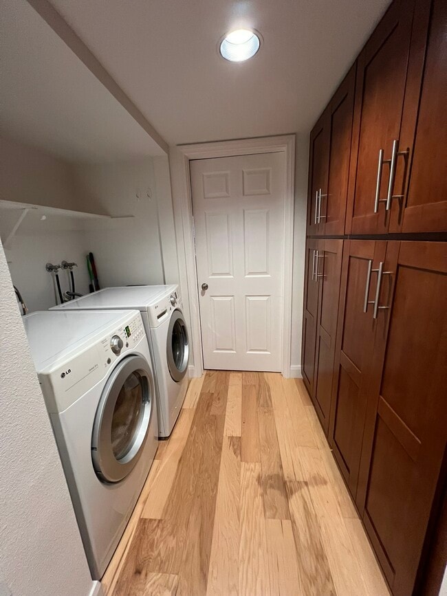 Full Size Washer and Dryer - 625 E Del Mar Blvd Unit 102