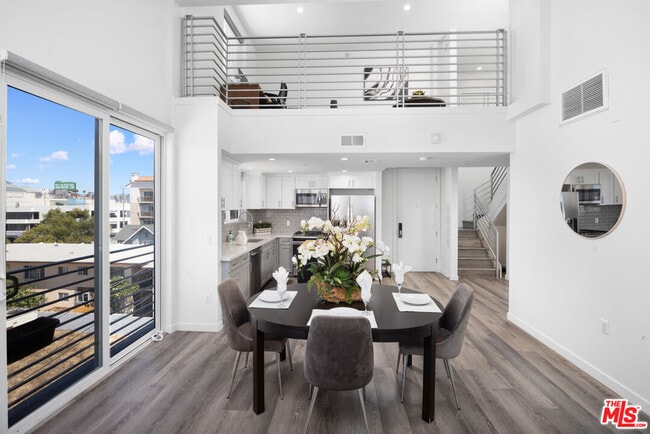 Building Photo - 1055 S Serrano Ave Unit 505