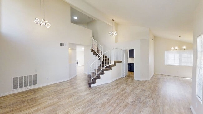 Photo - 1045 Willmont Way