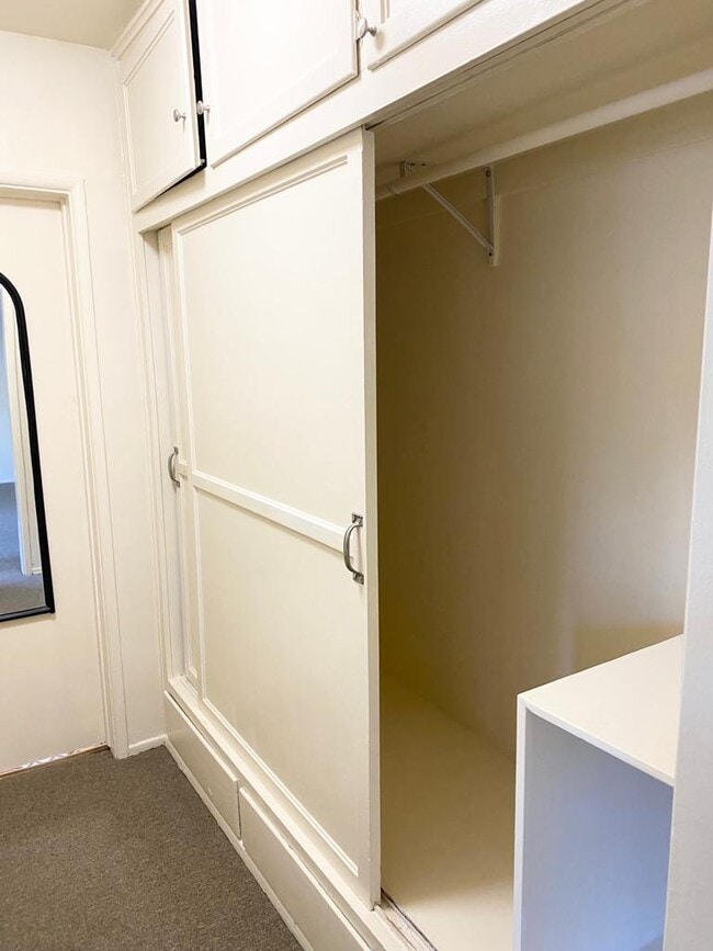 Photo - 6705 De Longpre Ave Unit 12