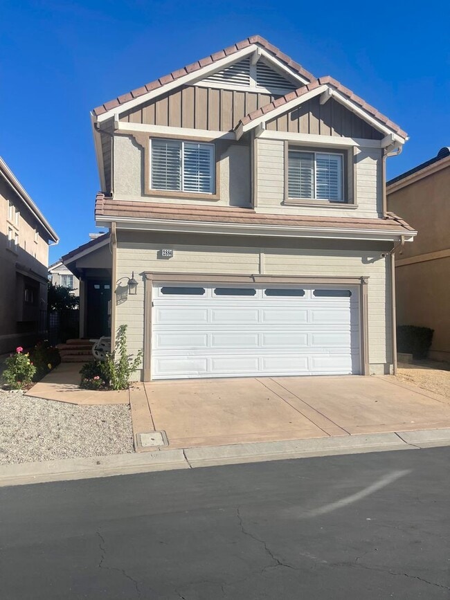 Photo - Charming 3 Bedroom 2.5 bath Home in gated community in Thousand Oaks!