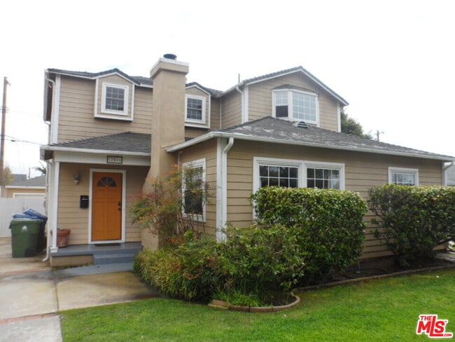Photo - 12566 Woodbine St House