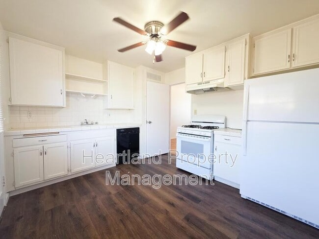 Photo - 9273 Earl St