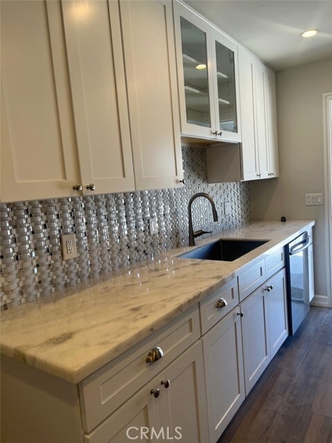 Photo - 3035 Bautista St