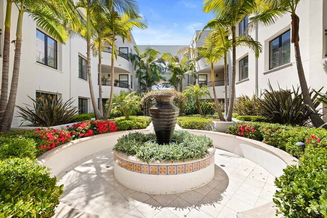 Metro Art - Metro Art Sherman Oaks Luxury Living