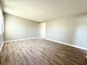 Photo - S Mollison Ave (887-891) (Tortora) Unit 889