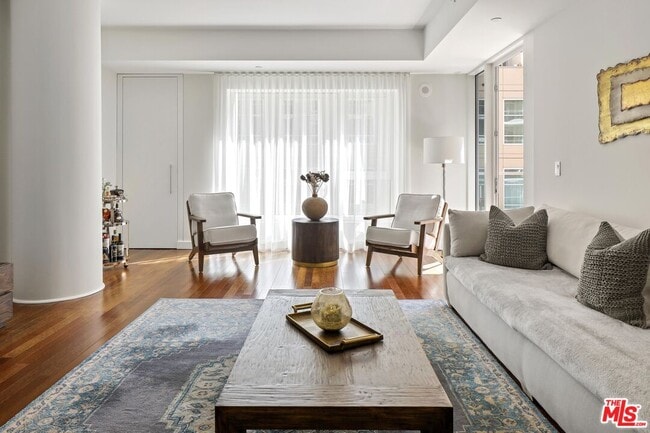 Photo - 6250 Hollywood Blvd Unit 5J