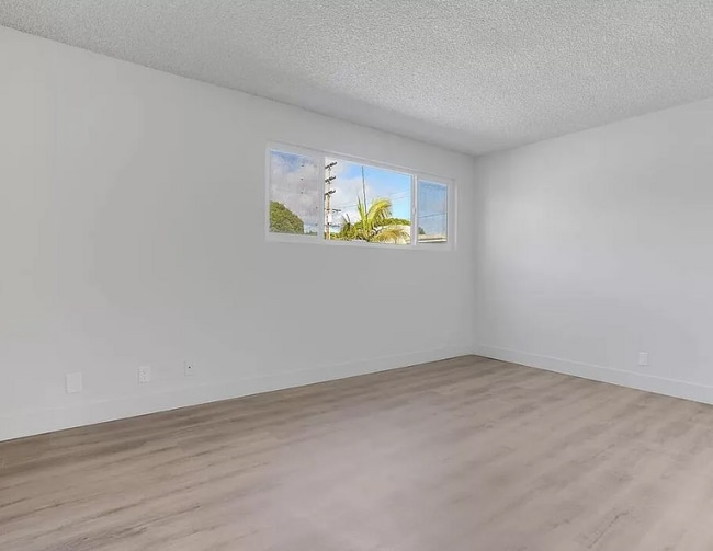 Photo - 1813 9th St Unit 4