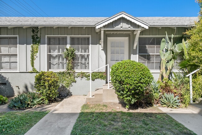 Photo - 13453 Burbank Blvd