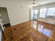 Photo - 729 N Edinburgh Ave Unit 3/4