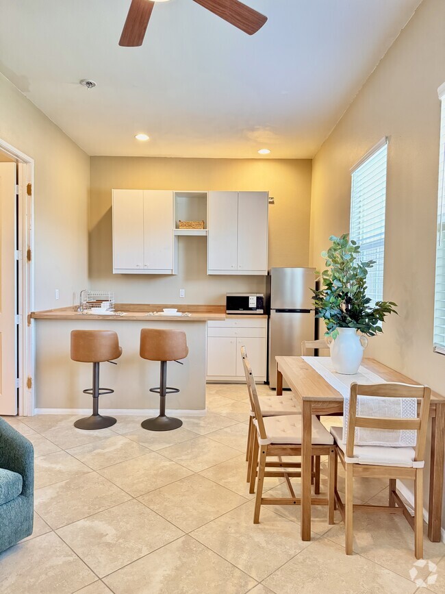 Building Photo - 68390 Madrid Rd Rental