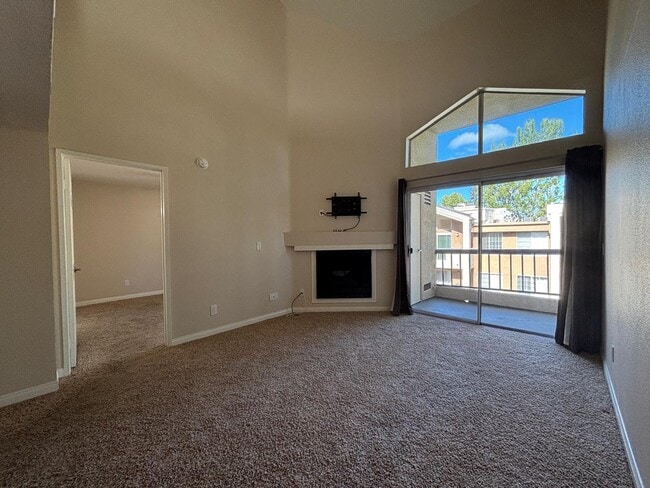 Photo - Beautiful 2 Bedroom 2 Bathroom Home in Woodland Hills Unit 301