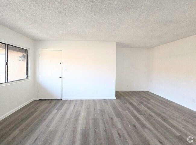 Building Photo - 8061 8th St Rental