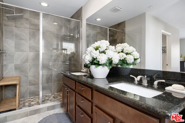 Photo - 80046 Silver Sage Ln