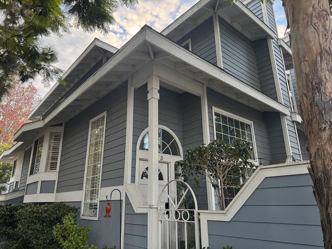 Photo - 8115 Surfline Dr House