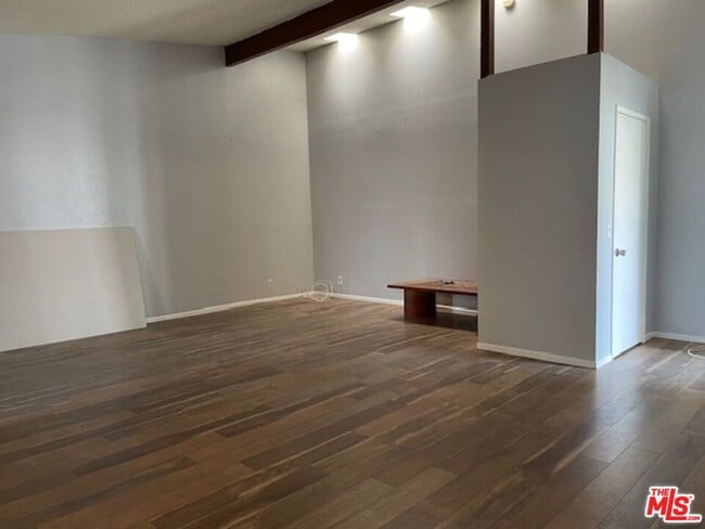 Photo - 1502 N Kenmore Ave