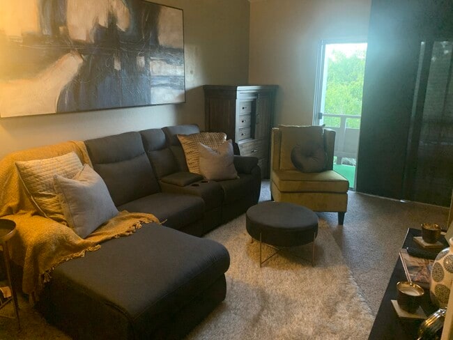 Building Photo - 1625 Hotel Cir S Unit 1625 Hotel Circle S