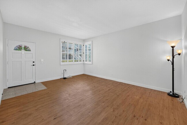 Photo - Spacious 2 Bed, 2 Bath Condo in Desirable Northwood