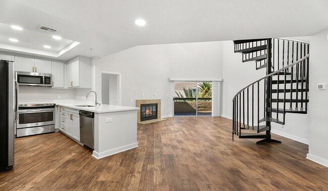 Tall ceilings and spacious floor plans make for the perfect home - 3400 Avenue of the Arts