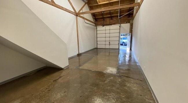 Photo - 805 E. 7th St.