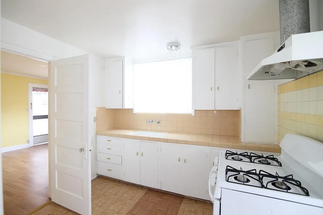 Photo - 4625 Kingswell Ave Unit 4627 1/2