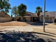 Photo - 421 Royal Cir