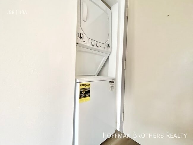 Photo - 1240 S Bronson Ave Unit 10