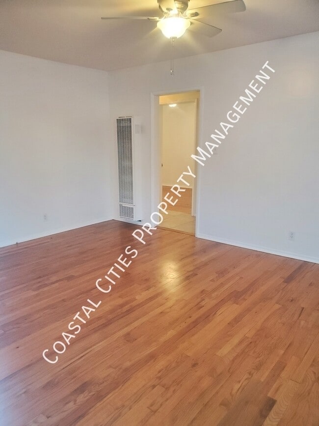 Photo - 4408 Ostrom Ave