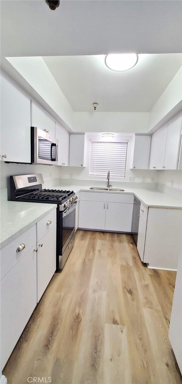 Photo - 7900 Woodman Ave