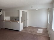 Photo - 752 W Hemlock St