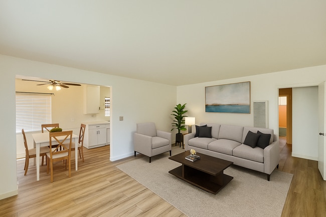 Building Photo - 5625 W Jefferson Blvd