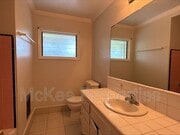 Photo - 907 Hayes Ave Unit #B