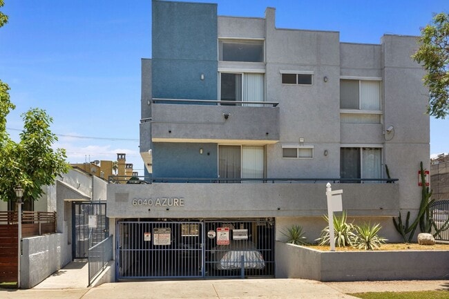 Building Photo - Spacious 2-Bed / 2-Bath Apartment in Prime Hollywood Location Unit Barton  #201