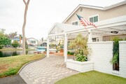 Photo - Waterfront 4 Bedroom House