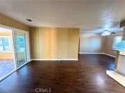 Photo - 18393 Catalpa St