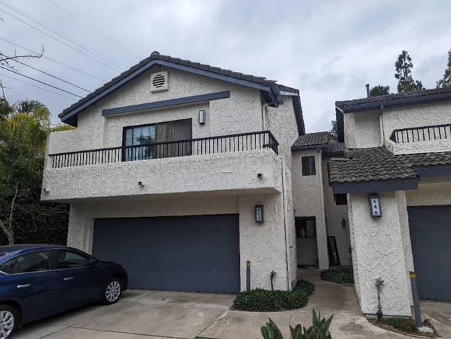 Photo - 652 Shady Ln Townhome