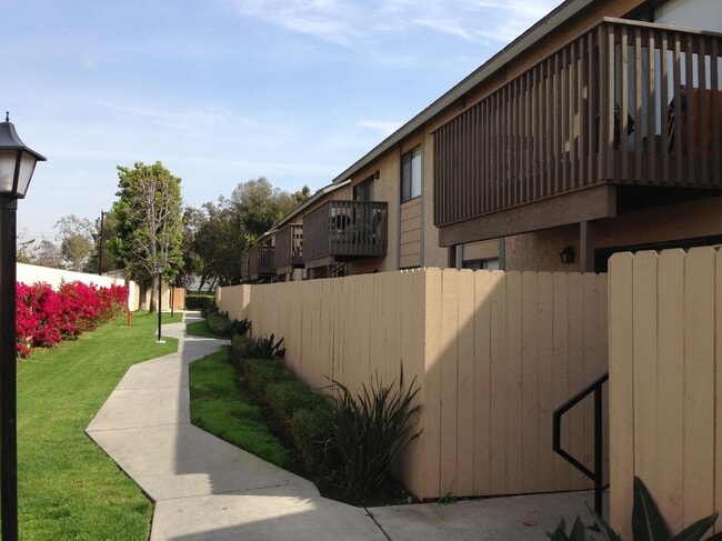 Photo - Holder Garden Apartments