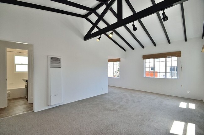 Photo - j421 Unit Upper