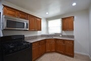 Photo - 5656 Whitsett Ave Apartment Unit 02