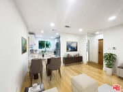 Photo - 2414 Effie St