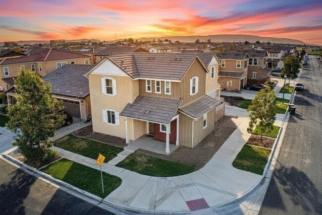 Building Photo - 1901 Jaye Ct