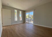 Photo - 5542 Romaine St