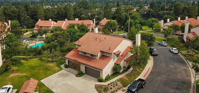 Building Photo - 19220 Index St Unit 2